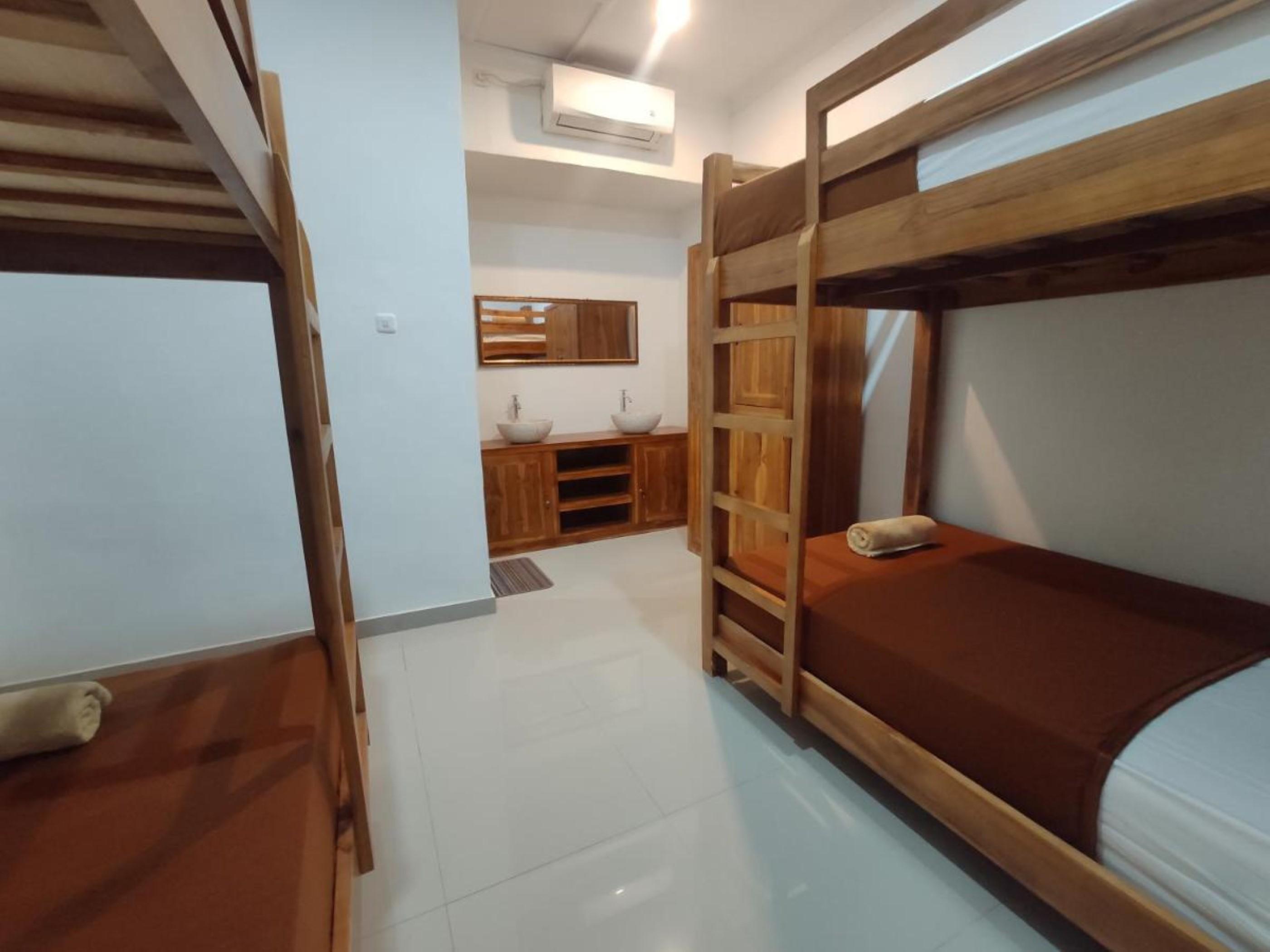Gedhong Hostel Batununggul Eksteriør bilde